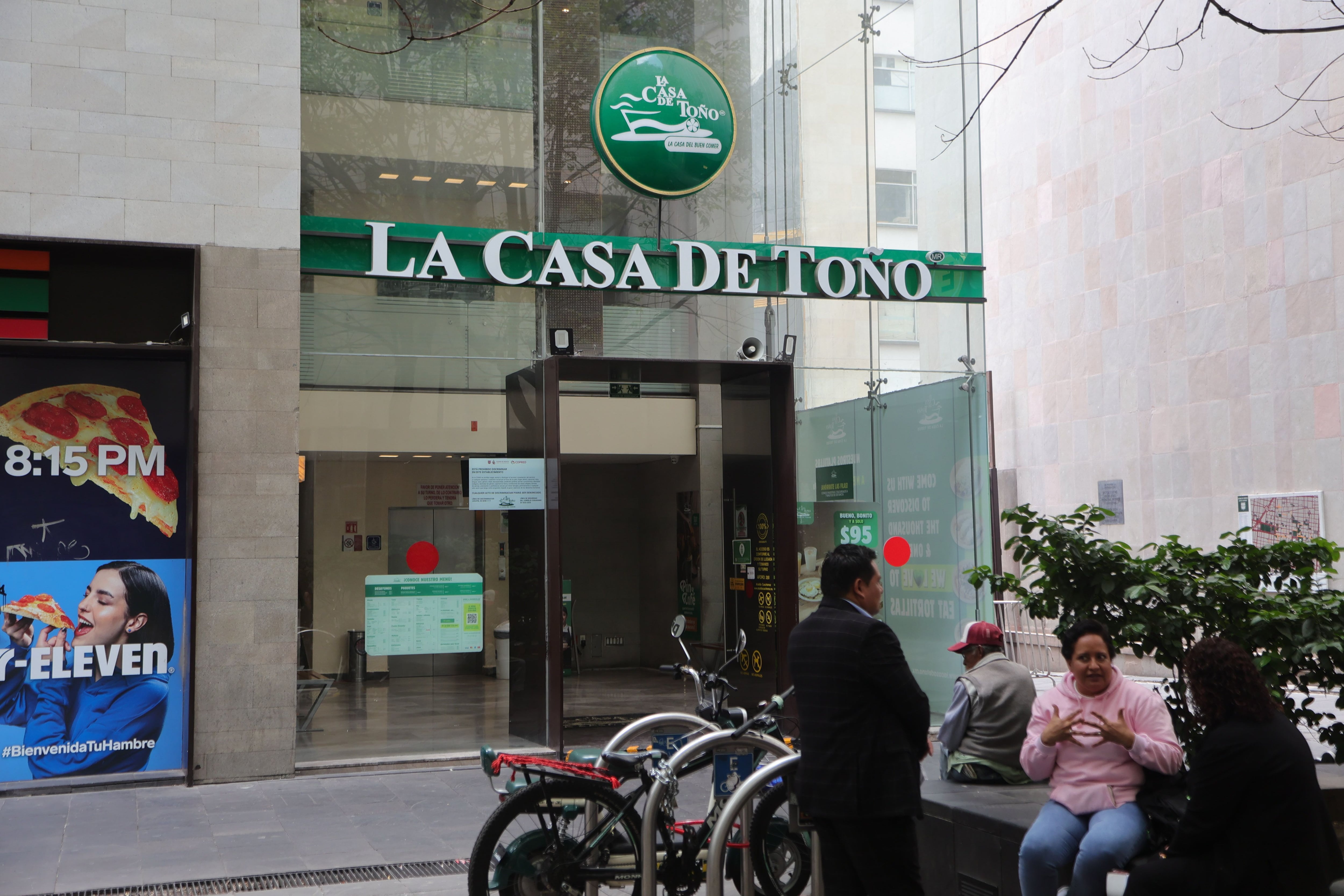 La Casa de Toño: ¿el imperio del pozole mexicano se vende barato?