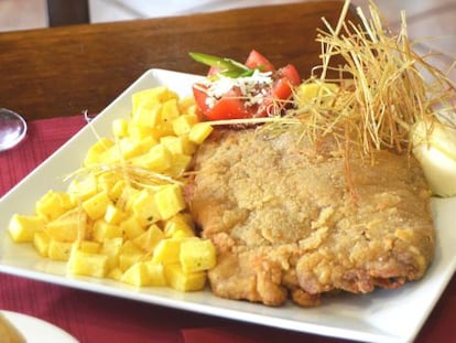 Cachopo del restaurante La Cata del Milán, en Oviedo (Asturias).