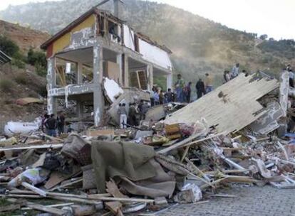 La escuela coránica en la localidad de Taskent tras la explosión.