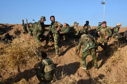 Los peshmerga se juntan al oeste de Mosul para atacar al Estado Islámico.