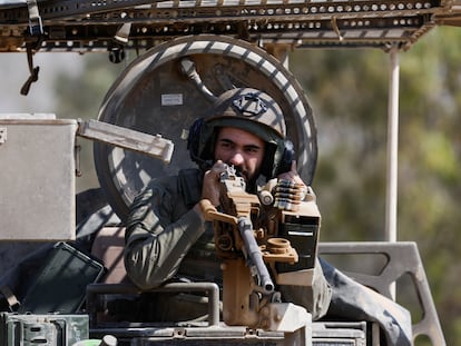 Soldado israelí, en la frontera de Israel y Gaza.