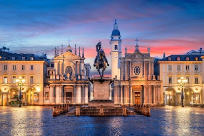 Estatua ecuestre en la 'piazza' San Carlo de Turín.
