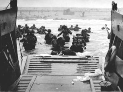 Imagen del desembarco de Normandia en dia 6 de Junio de 1944.