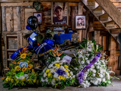 Altar hecho por la familia de Gonzalo, en Caldas (Antioquia), el 16 de noviembre de 2018.