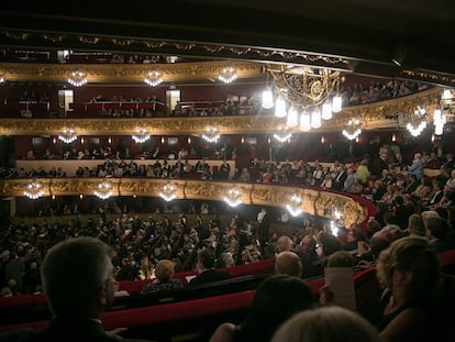 El públic assistent en gener a la inauguració de la temporada en el Teatre del Liceu, a Barcelona.