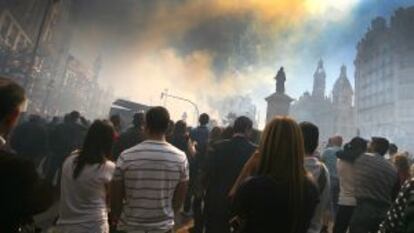 Mascletada a la plaça de l'Ajuntament de València.