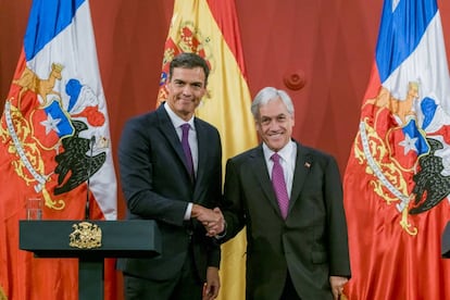 Pedro Sánchez con el presidente chileno Sebastián Piñera.
