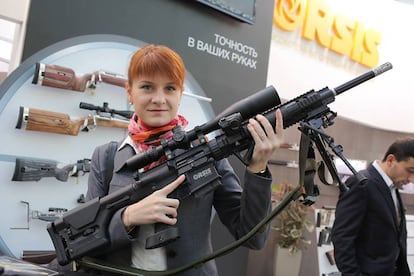 Maria Butina preside en Rusia una asociaciòn a favor del uso de las armas.