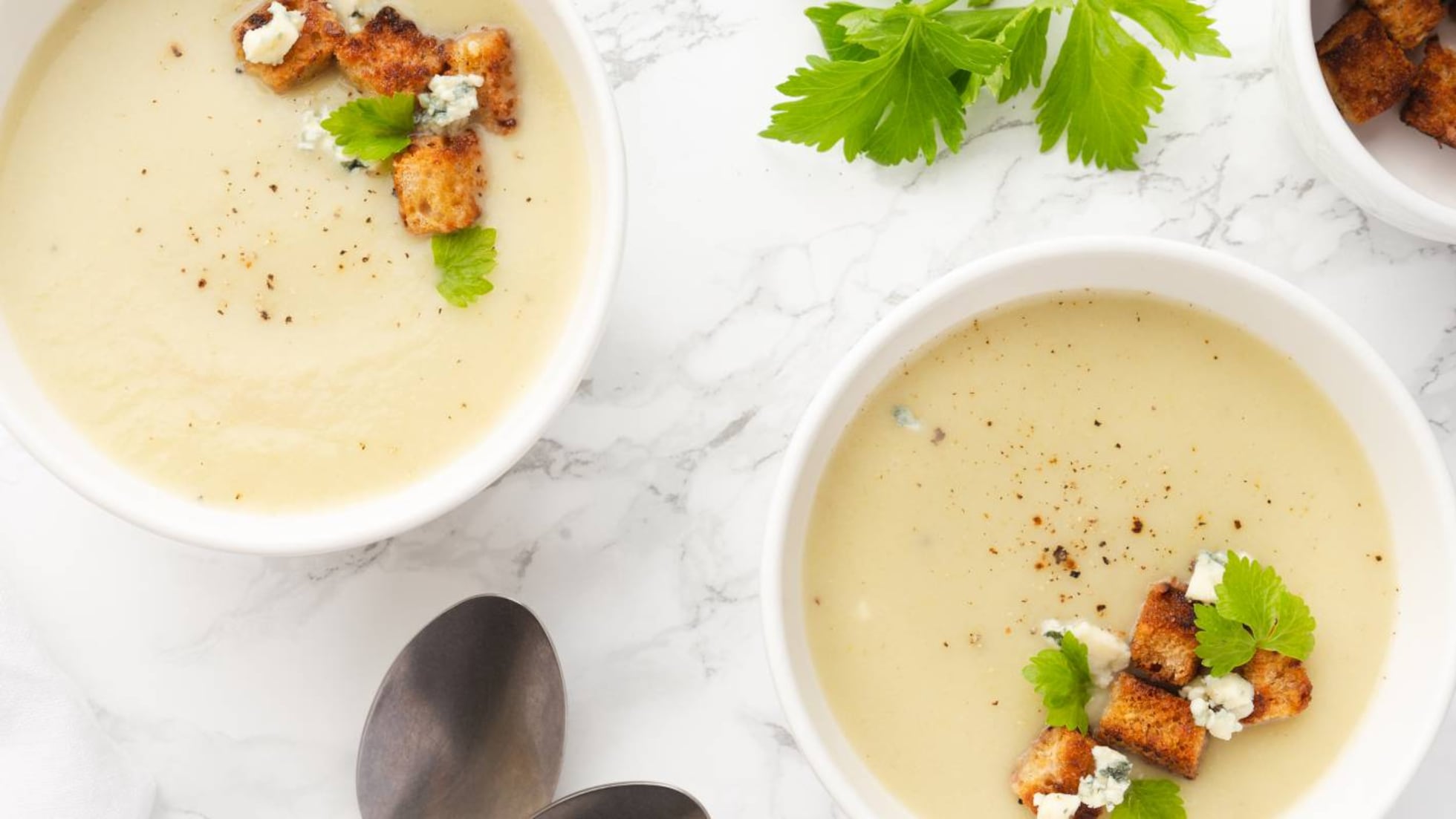 Crema suave de apio-image