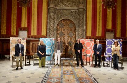 Óscar Ramirez (PP), Gemma Sendra (ERC), Joan Subirats (BComú), Xavier Marcé (PSC), Ferran Mascarell (JuntxCat) y Eva Parera (Barcelona Pel Canvi), tras la presentación del Pacto por la Cultura en Barcelona.