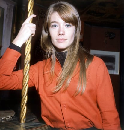 Françoise Hardy posa en el Teatro Olympia de París el 3 de febrero de 1963.