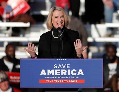 Dawn Buckingham durante el mitin Save America, en Conroe, Texas, en enero de 2022.