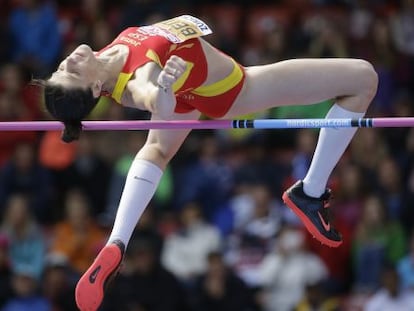 Ruth Beitia durante la clasificaci&oacute;n de altura. 