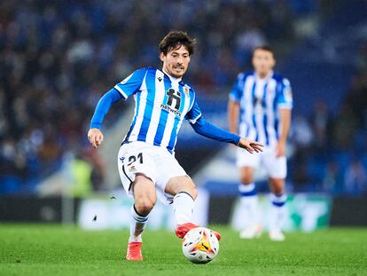 David Silva durante un partido con la Real Sociedad.