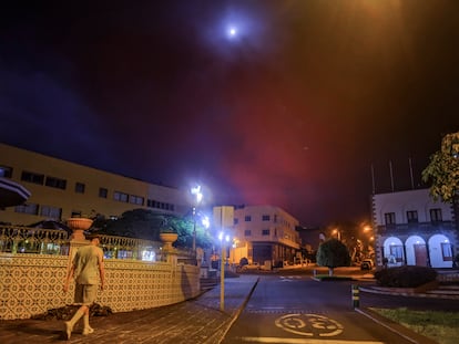 Residents of Tazacorte, on the Spanish island of La Palma, where a new lava stream could soon reach the sea.