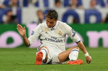 Cristiano Ronaldo se lamenta después de una jugada fallida.