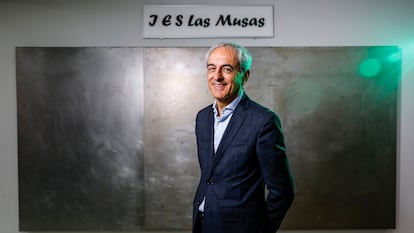 Jose Antonio Expósito, director del IES Las Musas, en Madrid, fotografiado en el instituto el 18 de junio de 2024.