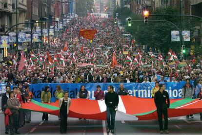 Vista de la manifestación en Bilbao por la autodeterminación del País Vasco.