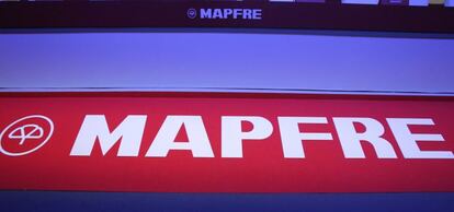 Logo de Mapfre en una junta.