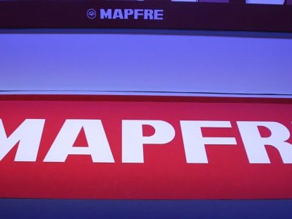 Logo de Mapfre en una junta.