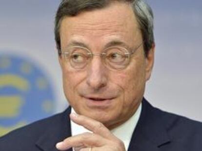 Draghi defiende la estrategia del BCE para hacer frente a la crisis del euro