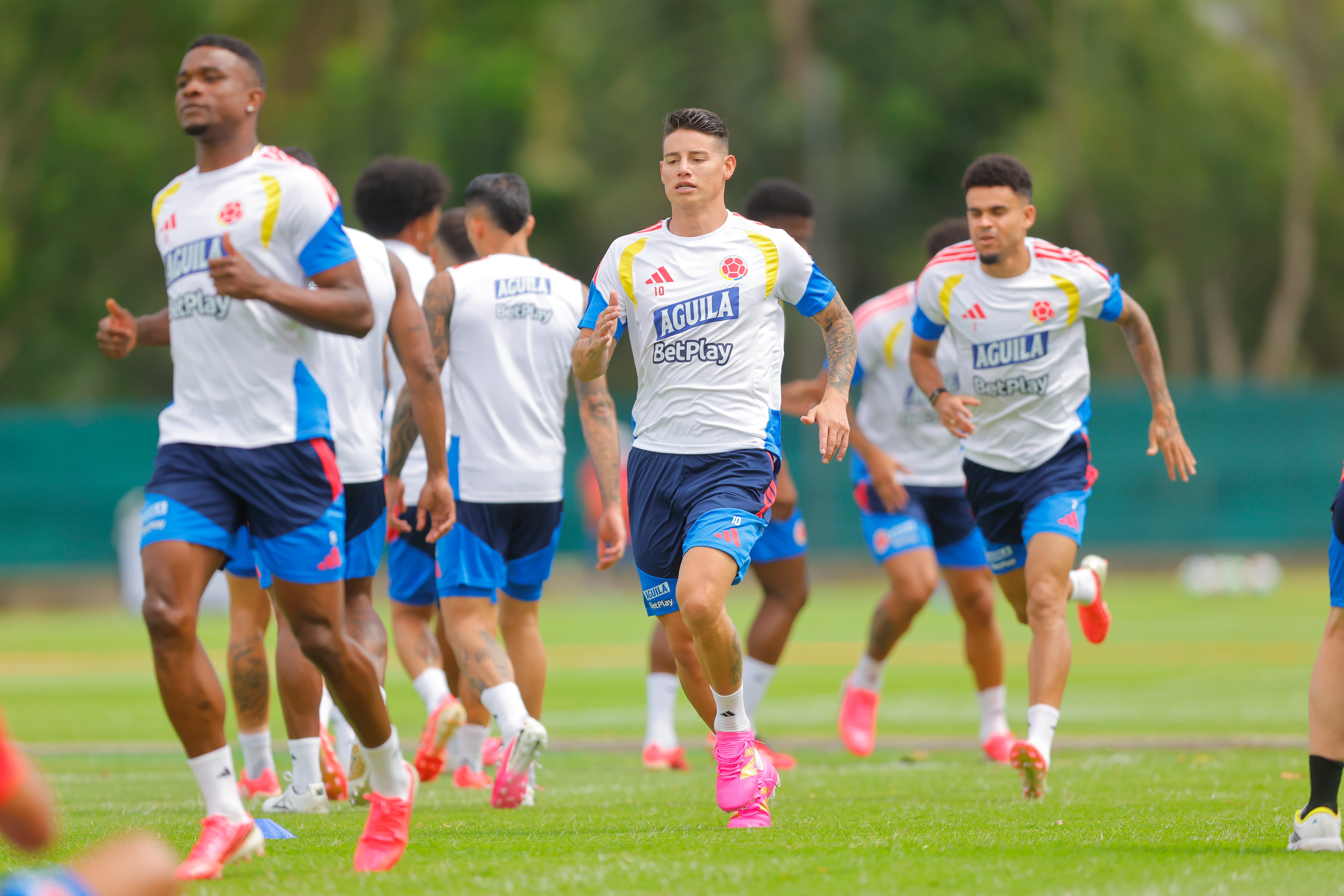 Colombia vuelve al Mundial ante la debutante Uzbekistán en el Azteca