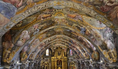 Panorámica del altar mayor de la iglesia de San Nicolás