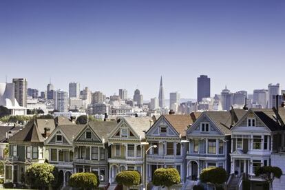 Las casas victorianas conocidas como 'painted ladies' (damas pintadas) cerca de Alamo Square.