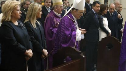 El arzobispo de Madrid, Carlos Osoro (c), en la misa por el undécimo aniversario del 11-M.