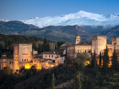 La Alhambra de Granada, el monumento más visitado de España.