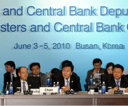 Presidencia de la reunión previa de los ministros de Finanzas del G-20 en Corea del Sur.