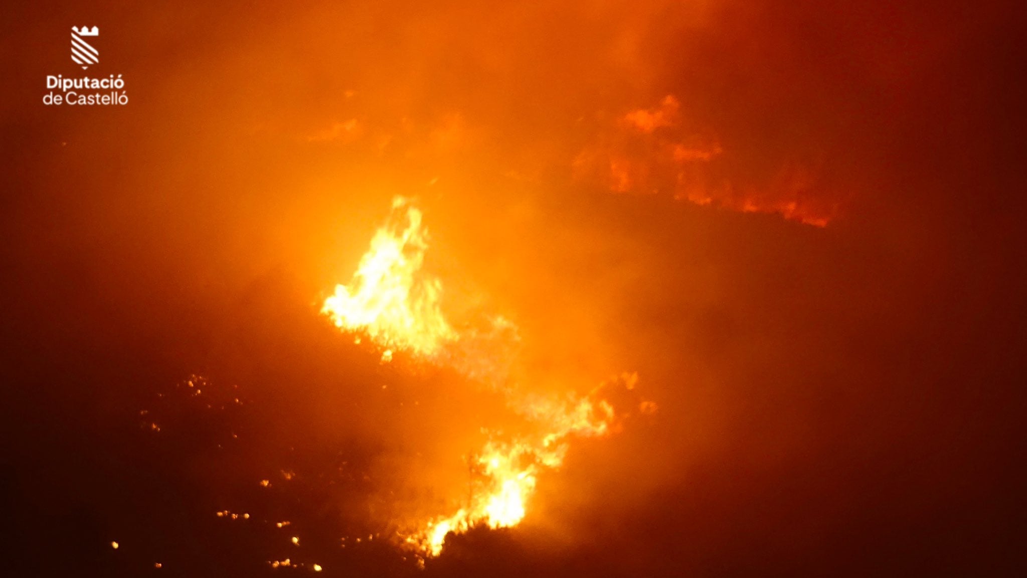 Las tormentas de Valencia y Castellón provocan un incendio forestal en Segorbe, en la Sierra de la Calderona