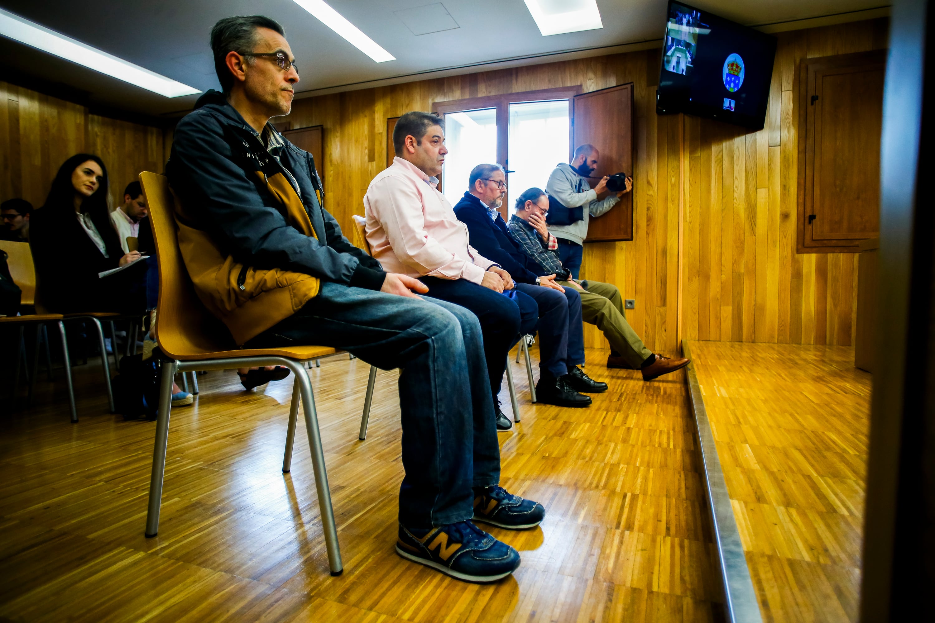 De izquierda a derecha, Jesús Varela, Marcos Grandío, Julio Baquero y Armando Lorenzo, en el banquillo de los acusados en el juicio que se celebra en Lugo por la 'Operación Carioca'.