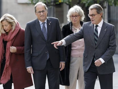 Francesc Homs, Joana Ortega, Quim Torra, Irene Rigau i Artur Mas, en el Palau de la Generalitat en el cinquè aniversari del 9-N.