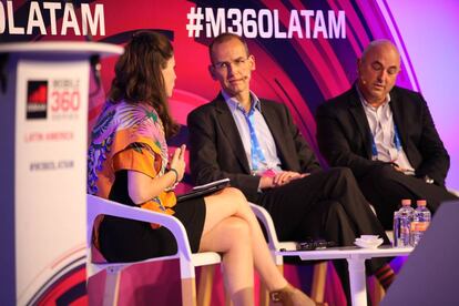 Mesa de debate sobre dinero m&oacute;vil en GSMA Latam.