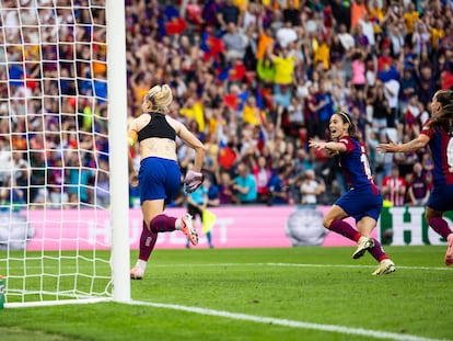 Aitana Putellas celebra su gol, el segundo del FC Barcelona.