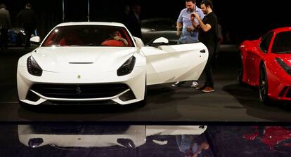 El Ferrari F12 Berlinetta presentado en una pasada edici&oacute;n del Sal&oacute;n del Autom&oacute;vil de Barcelona. 