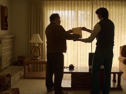 Un instante del primer capítulo de Mark Hoffman: un falsificador entre mormones.