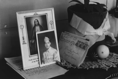 Imagen del fotógrafo estadounidense Ansel Adams (1902 1984) tomada en torno a 1943 en el Manzanar, en el valle de Owens, California, el más famoso de los campos de concentración en los que Estados Unidos confinó a 120.000 ciudadanos de origen japonés entre marzo de 1942 y noviembre de 1945 tras el ataque de Japón Pearl Harbour en diciembre de 1941.