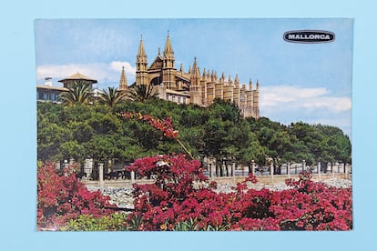 La catedral desde el embarcadero, Palma, Mallorca, Baleares, España. Foto Casa Planas. Colección de postales en Casa Planas. Palma de Mallorca, 15/05/2025.