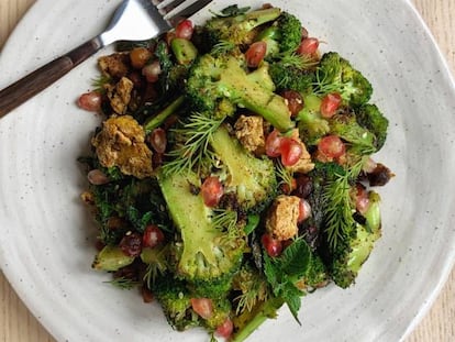 Salteado de brócoli y tofu con garbanzos