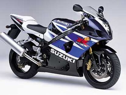 sUZUKI 







Suzuki mantiene su dominio entre las superdeportivas con la GSXR 1000