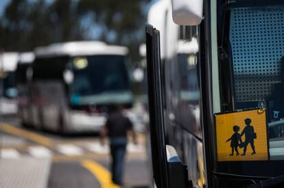 Autobuses en Ames (A Coru&ntilde;a).