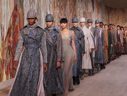Dior rinde homenaje a la alta costura y a los artesanos que la hacen posible