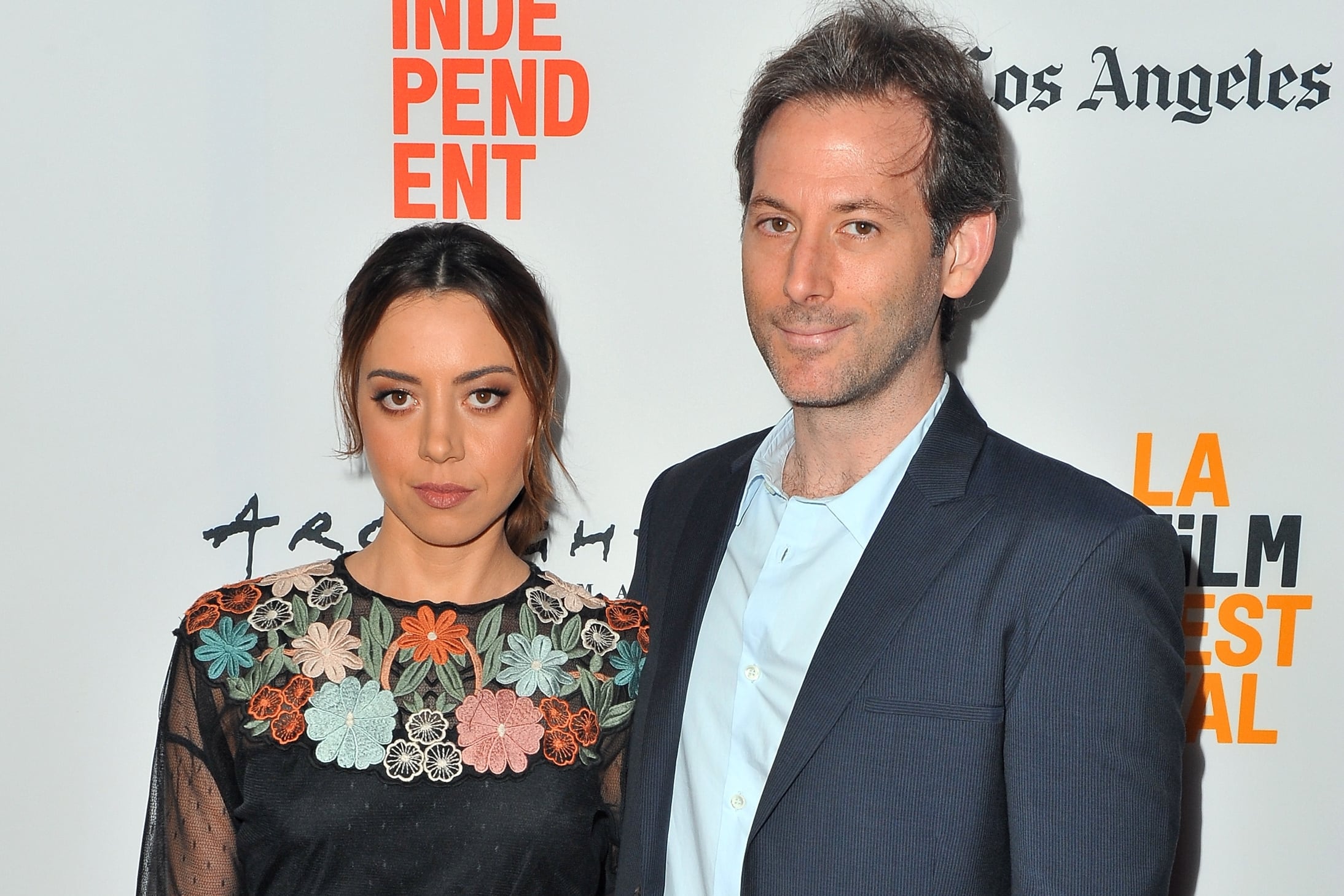 Hallado muerto Jeff Baena, guionista y marido de Aubrey Plaza 