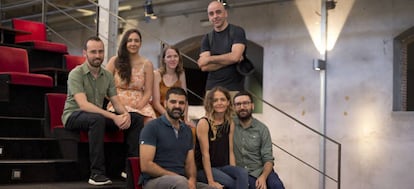 Desde la izquierda y en el sentido de las agujas del reloj, Juio Provencio, Carolina África, María Folguera, Chiqui Carabante, Javier Lara, Mario Betriu y José Manuel Mora.