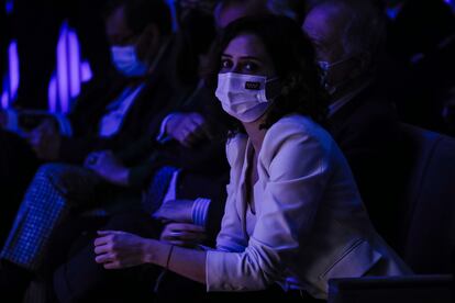 Isabel Díaz Ayuso, en la ceremonia de entrega e los premios de Asociación de la Prensa de Madrid, este jueves.