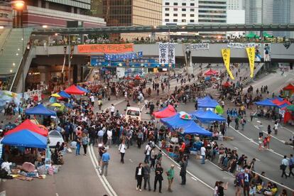 Los manifestantes no toman las plazas sino las calles