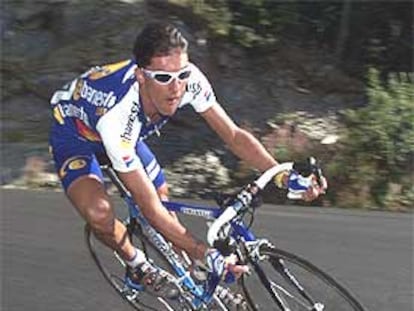 José María Jiménez, en una etapa de la Vuelta de 2001.
