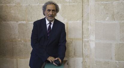 El defensor del Pueblo andaluz, Jos&eacute; Chamizo, en el Parlamento de Andaluc&iacute;a. 